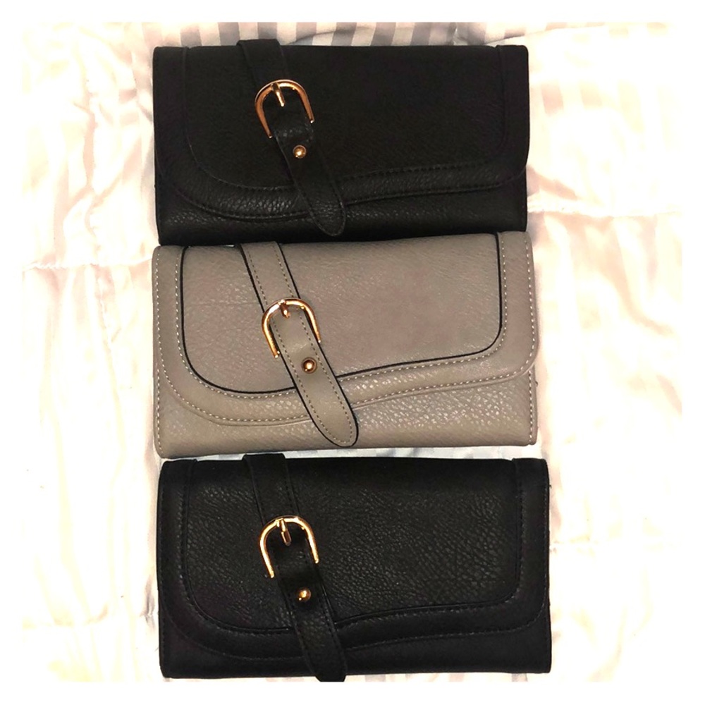 Cute Simple but Classy Wallets for sale! ❤️